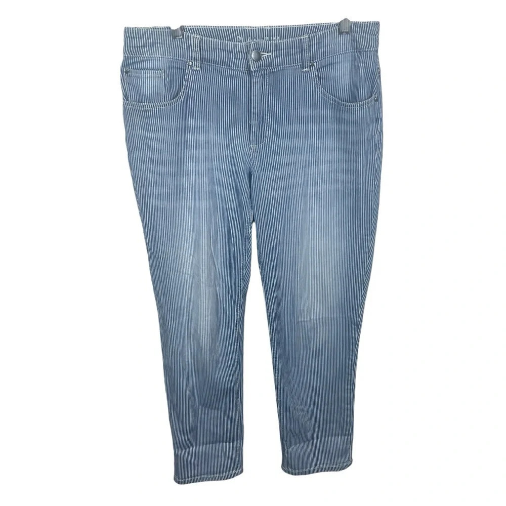 Chicos platinum railroad striped ankle jeans women’s 0.5 (size 6)